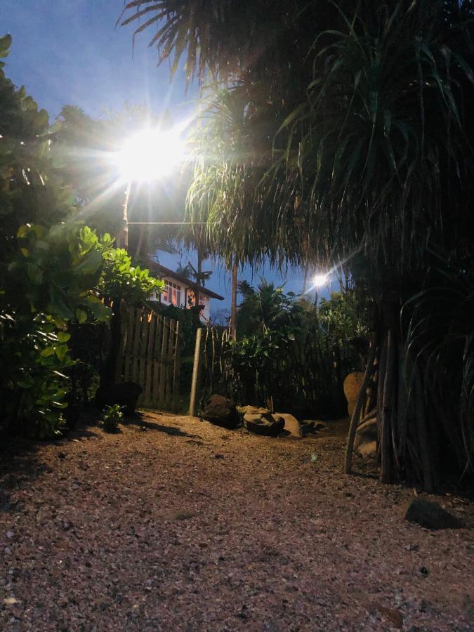 Screwpine Beach Villa Dickwella Exterior foto